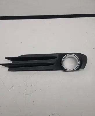 Chrysler Town u0026 Country V Front fog light trim/grill 68100706AA