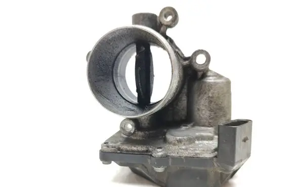 Audi A4 S4 B8 8K Throttle valve 03L128063D 5337753
