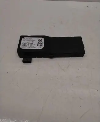 Opel Astra J Antenna control unit 13500144