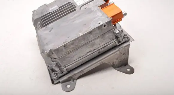 Mercedes-Benz EQB Voltage converter inverter A0009009935