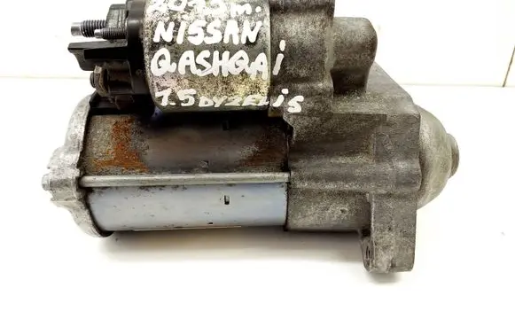 Nissan Qashqai Starter motor 233007224R