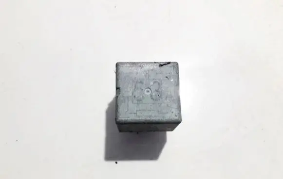 Volkswagen Golf IV Other relay 141951253b 20240072