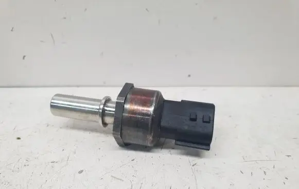 Fuel pressure sensor