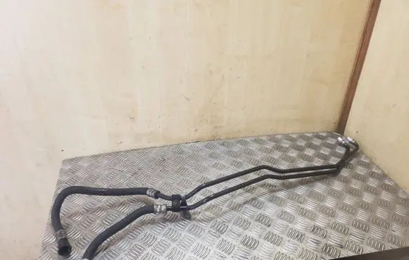 Gearbox oil cooler pipe/hose