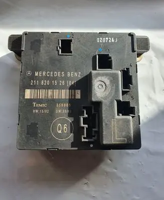 Mercedes-Benz E W211 Door control unit/module 2118201526