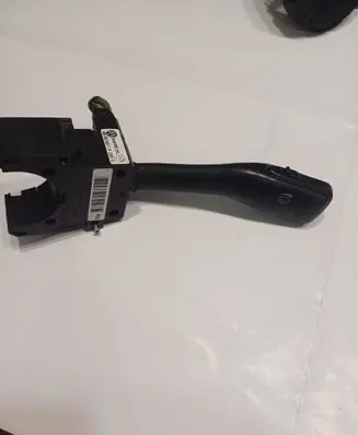 Volkswagen PASSAT B5 Wiper control stalk 4B0953503F