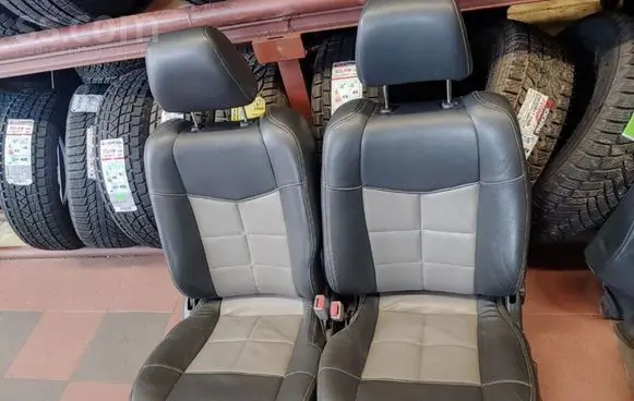 Mazda 323 F Seat set 
