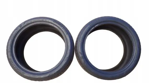 Jeep Cherokee R20 summer tire 
