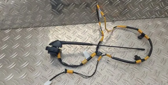 Toyota Aygo AB40 Aerial antenna amplifier