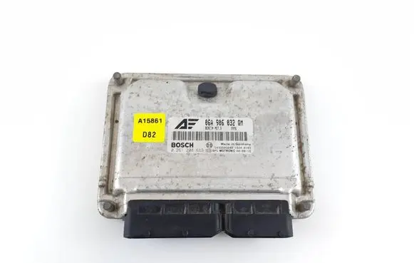 Volkswagen Sharan Engine control unit/module 06A906032QM 06A906032 0261208689