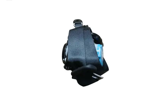 Rear seatbelt