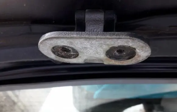 Fiat Bravo - Brava Tailgate/trunk/boot hinge
