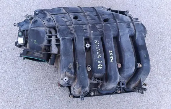 Chrysler Pacifica Intake manifold 04861867ac