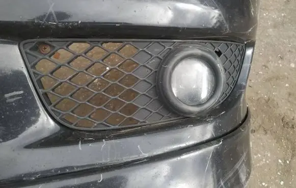 Mitsubishi Lancer X Front bumper lower grill