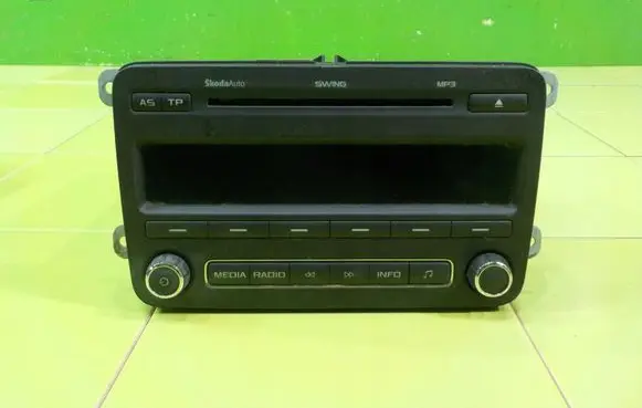 Skoda Fabia Mk2 (5J) Radio/CD/DVD/GPS head unit 5J0035161C ZP61