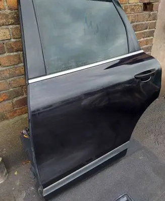 Volkswagen Touareg II Rear door 7P0833311