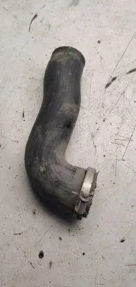 Volkswagen Jetta VI Intercooler hose/pipe