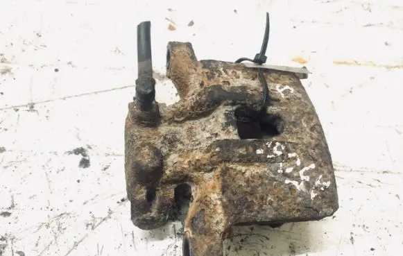 Rear brake caliper