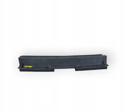 Engine bonnet/hood lock trim molding