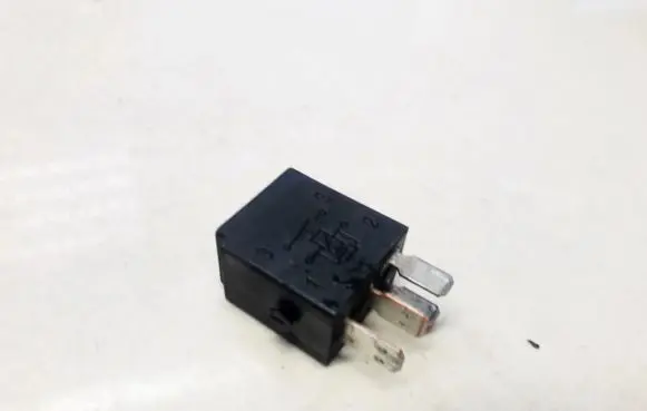 Mercedes-Benz E W211 Other relay 4RA00781300