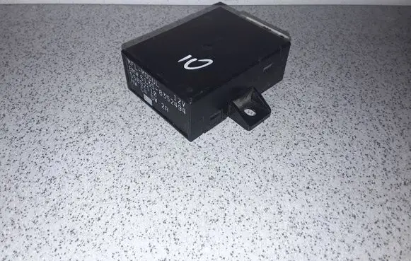 BMW 7 E38 Steering rack control module 61358352494 8352494