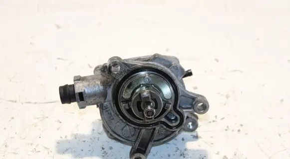 Volvo V60 Vacuum pump 31375107