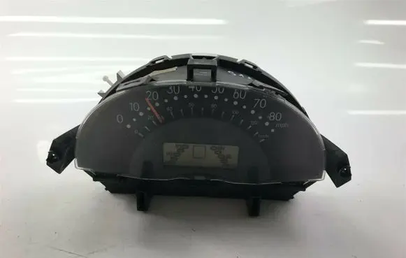 Smart ForTwo I Speedometer (instrument cluster) 0008175V002 S1108