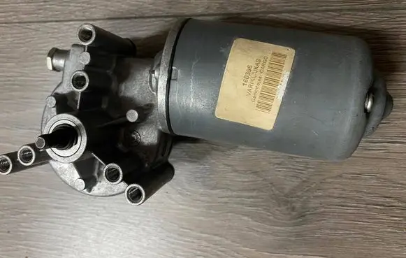 Nissan Patrol Y60 Wiper motor 11190013000 28810-g9709