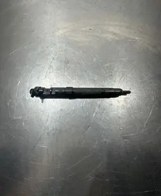 Peugeot 508 Fuel injector Embr00101d