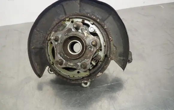 Infiniti M Rear wheel hub spindle/knuckle 
