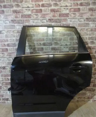 Opel Antara Front door