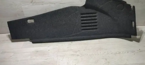 Trunk/boot side trim panel