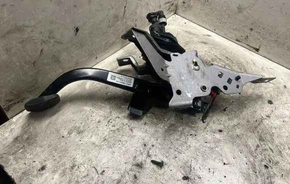 Clutch pedal