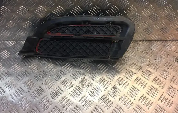 BMW 1 E82 E88 Front bumper corner part panel trim 15857711