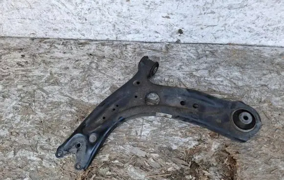 Front lower control arm/wishbone