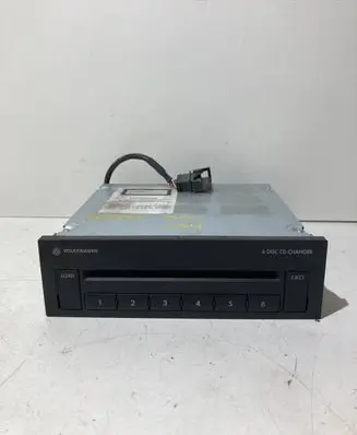 Volkswagen PASSAT B6 CD/DVD changer 3C0035110