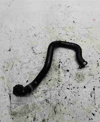 Coolant pipe/hose