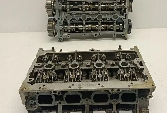 Volkswagen PASSAT B8 Engine head 