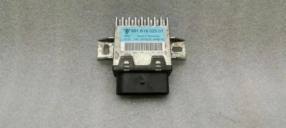 Porsche Boxster 981 Fuel injection pump control unit/module 99161802501