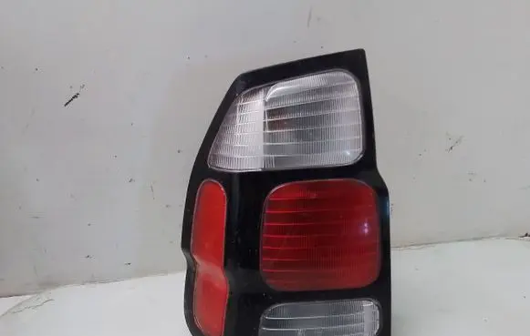 Mitsubishi Pajero Sport I Rear/tail lights