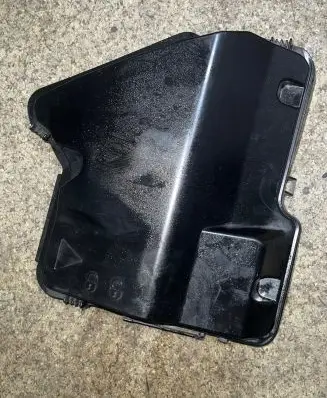 BMW X5 E70 Fuse box cover 7555124 10055913
