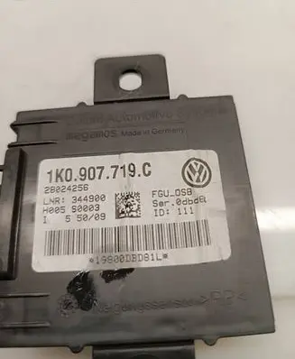 Audi A3 S3 A3 Sportback 8P Alarm control unit/module 1K0907719C 28024256 198000BD81L