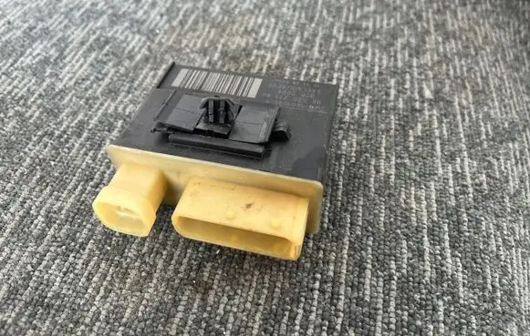 Peugeot Partner Glow plug pre-heat relay