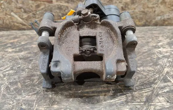 Ford Fusion II Rear brake caliper DG9C2D251A