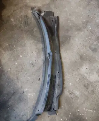 Chrysler 300 - 300C Wiper trim 04805834AC 32891 64577B