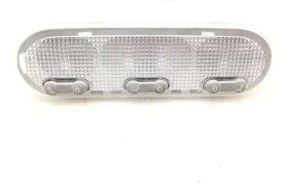 Nissan Juke I F15 Front seat light