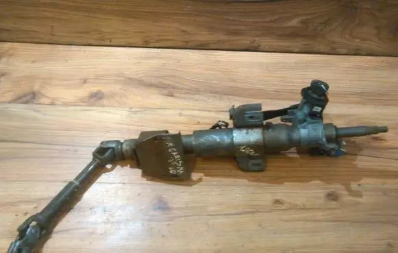 Mitsubishi Carisma Steering wheel axle