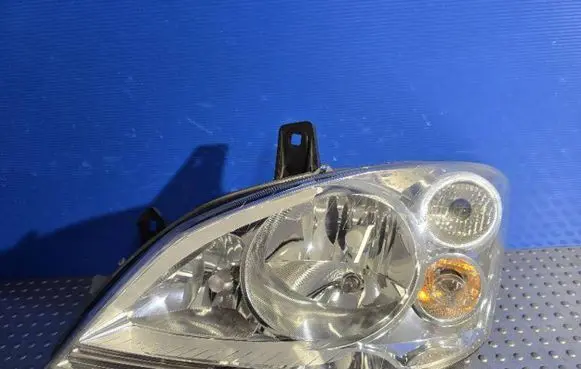 Mercedes-Benz Vito Viano W639 Headlight/headlamp A6398201861