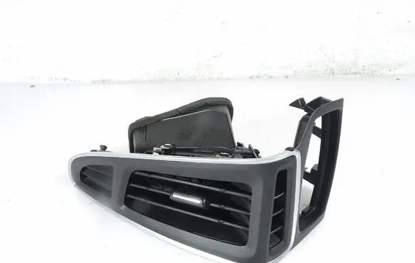 Ford Focus Dashboard side air vent grill/cover trim BM51-018B09