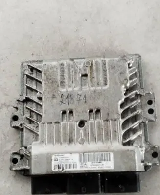 Citroen C4 I Engine control unit/module 9666681180 S180123008A